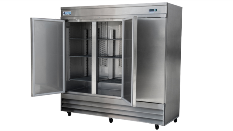 Features of the Avantco CFD 3RR 3 Door Reach In Refrigerator Features of the Avantco CFD 3RR 3 Door Reach In Refrigerator