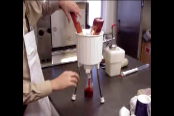 How to Use a Prince Castle Ketchup Saver How to Use a Prince Castle Ketchup Saver