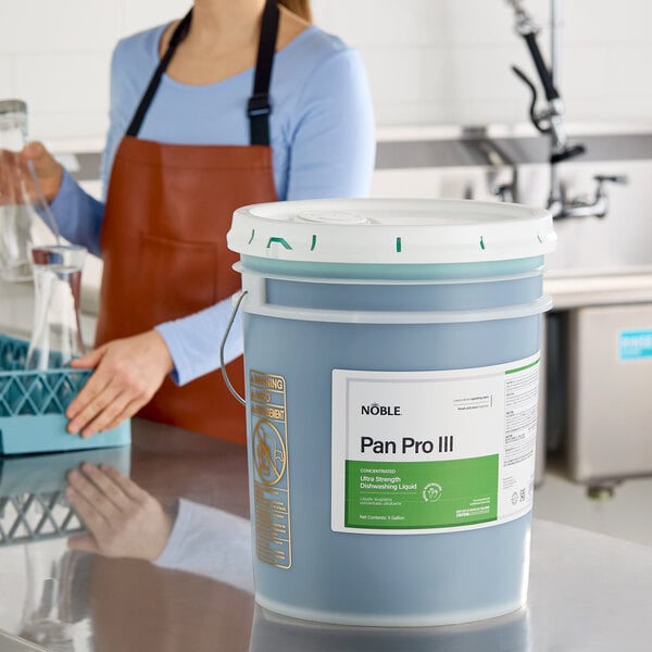Pan Pro III 5 Gallon / 640 oz. Concentrated Ultra Strength Liquid Dish Soap