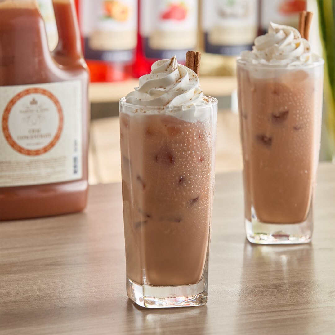 Harney & Sons Chai Tea Latte 1:1 Concentrate 64 fl. oz. - 6/Case
