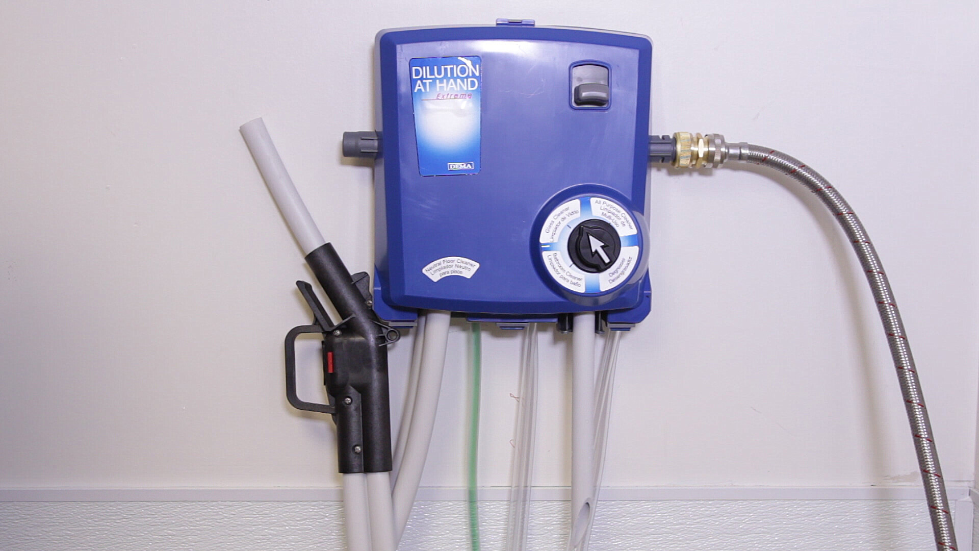 Noble Chemical Gray 5 Gallon Pail Pump Dispenser