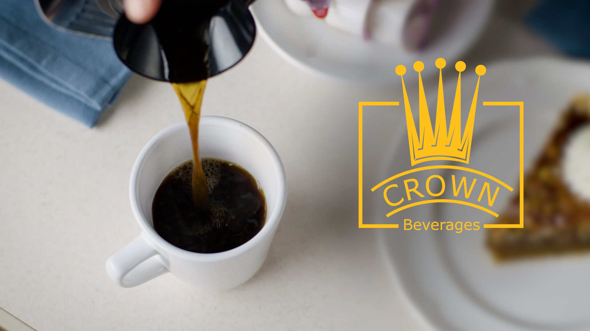 https://cdn.webstaurantstore.com/images/videos/extra_large/crownbeverage_coffee_thumb2.jpg