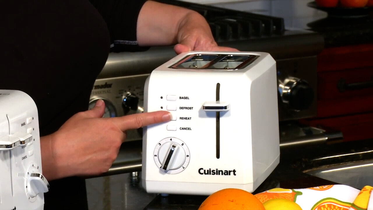 Cuisinart 4 Slice Compact Plastic Toaster