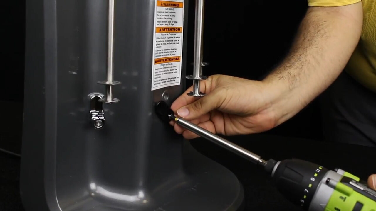 AvaMix ADM3 Freestanding Triple Spindle Drink Mixer / Milkshake Machine -  120V, 1200W