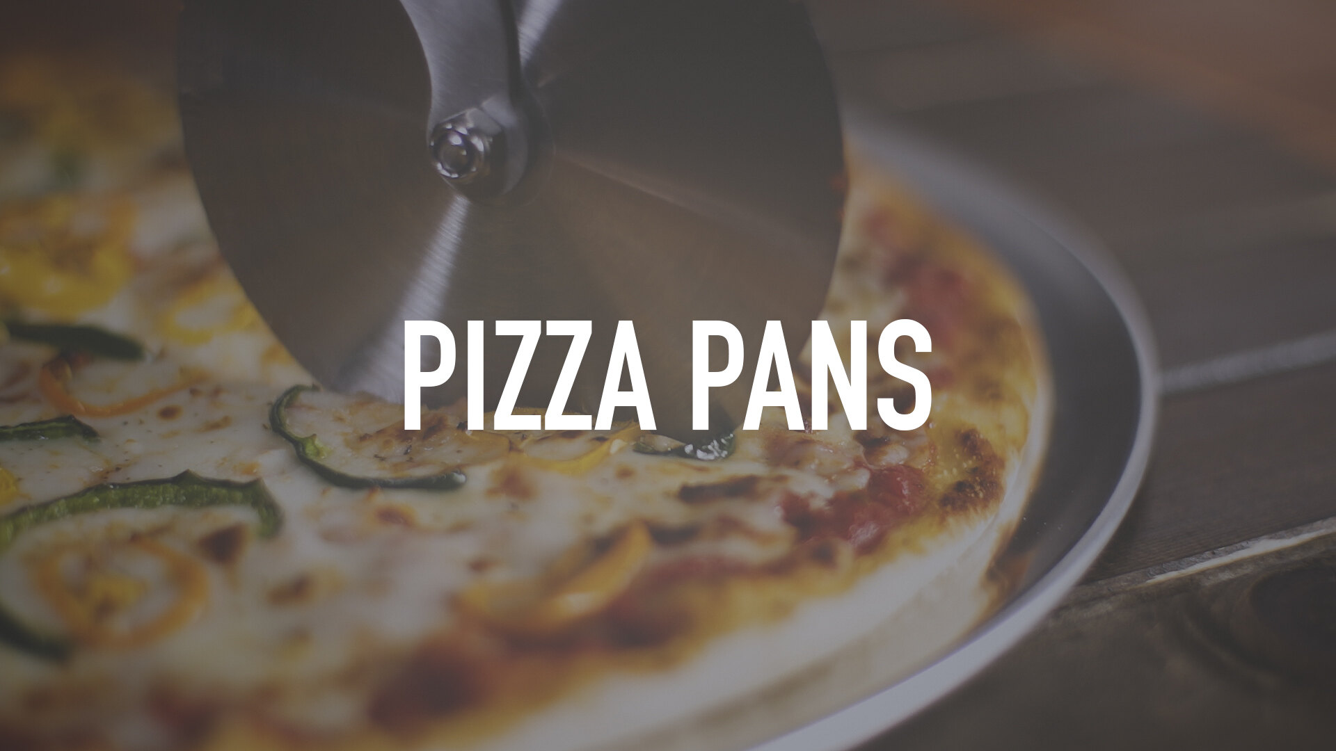 https://cdn.webstaurantstore.com/images/videos/extra_large/pizza_pans.jpg