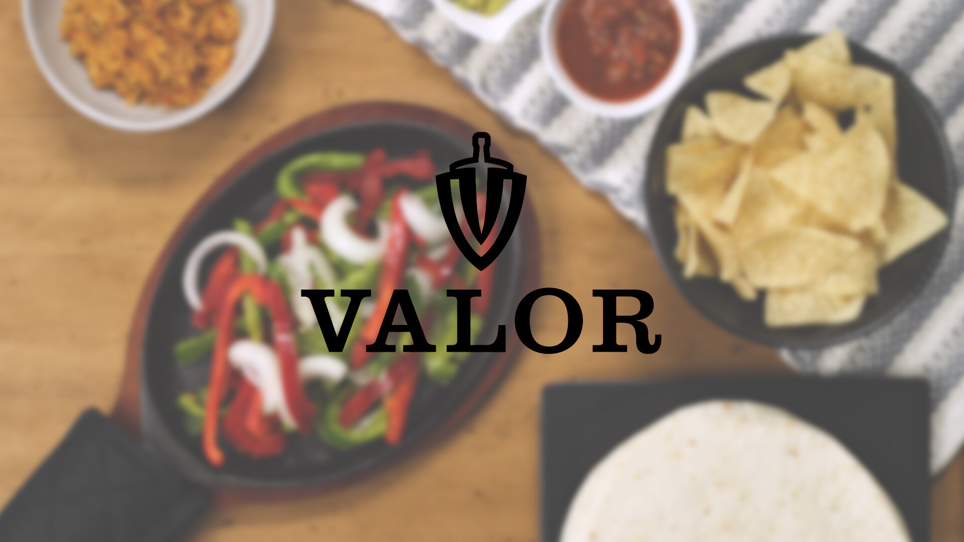 Valor 12 oz. Pre-Seasoned Mini Cast Iron Fondue Pot / Butter Warmer